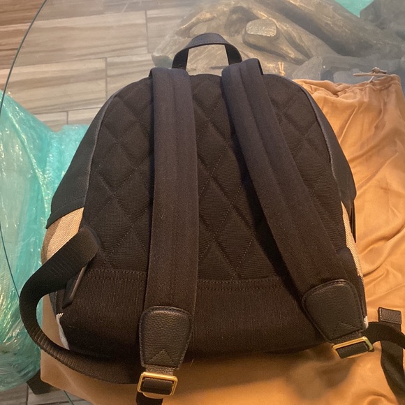 Authentic Burberry backpack - Picture 4 of 4